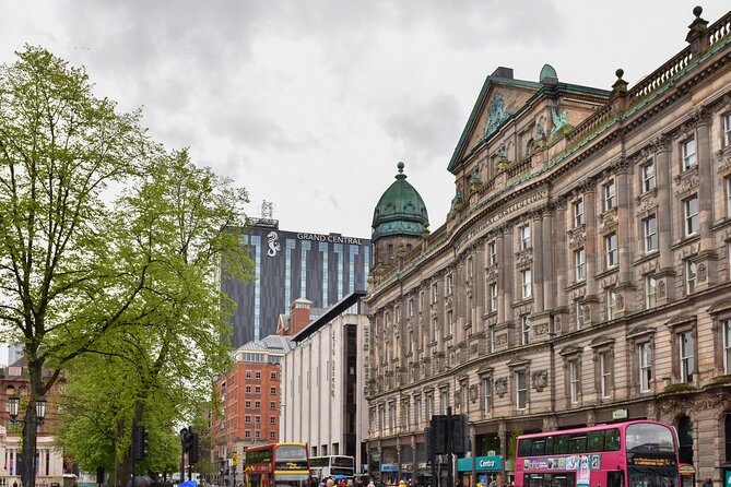 Belfast Centre Food Tour of 12+ Local Irish Dishes & Drinks - Historic pubs and the Commercial Court finish