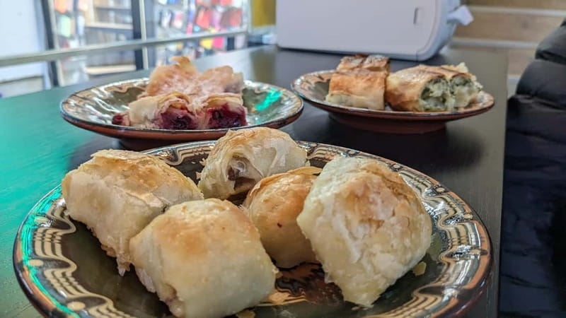 Belgrade: Street Food and Drinks Tour with 20+Tastings - Starting at Hotel Moskva and getting your bearings