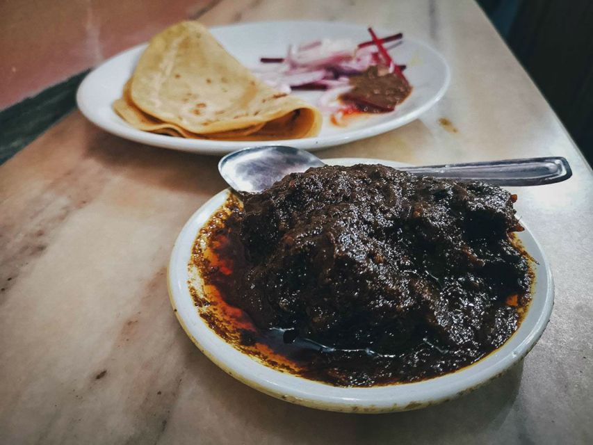 Bengali Nights Kolkata Food Tour with 13+ Tastings - What $40 includes, and what it does not