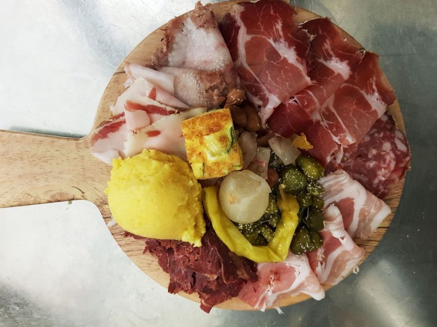 Bergamo: 3.5-Hour Traditional Food Tour - Five stops, two parts of Bergamo