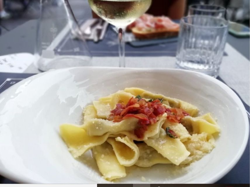 Bergamo: 3.5-Hour Traditional Food Tour - How much food and drink do you receive?