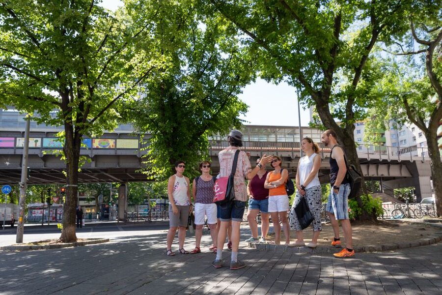 Berlin: Mitte Culinary Food Tour - Hackescher Markt And The First Street Views