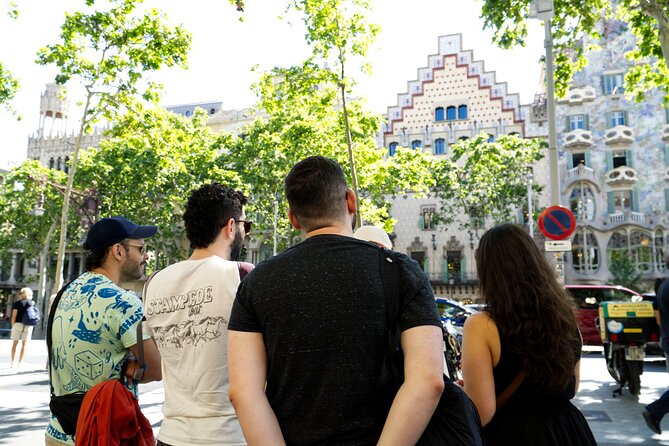 Best of Barcelona: Sagrada Família, Gaudí & Candy Tasting Tour! - Casa Batlló and the modernist rivalry