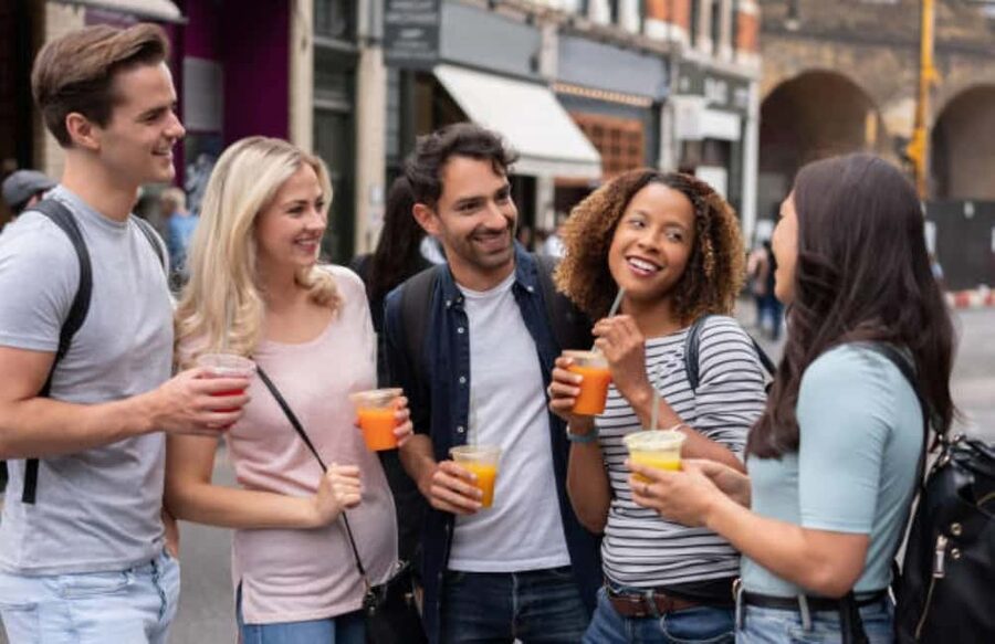 Biarritz: Culture and Food Walking Guided Tour - The city walk: stories, views, and local life
