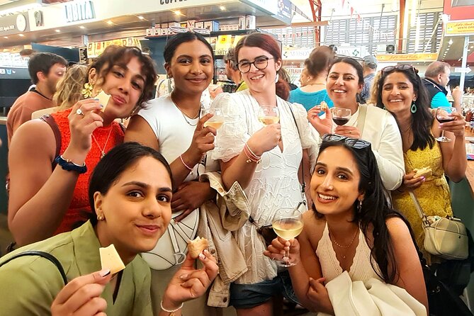 Biarritz Guided Walking and Gourmet Tour Food Tour - The guide makes the difference