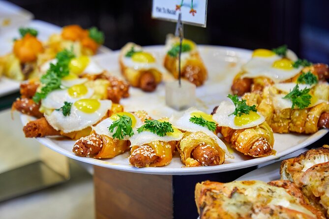Bilbao Food Tour – Basque Gastronomy Experience - Ledesma Musikariaren Kalea changes the mood