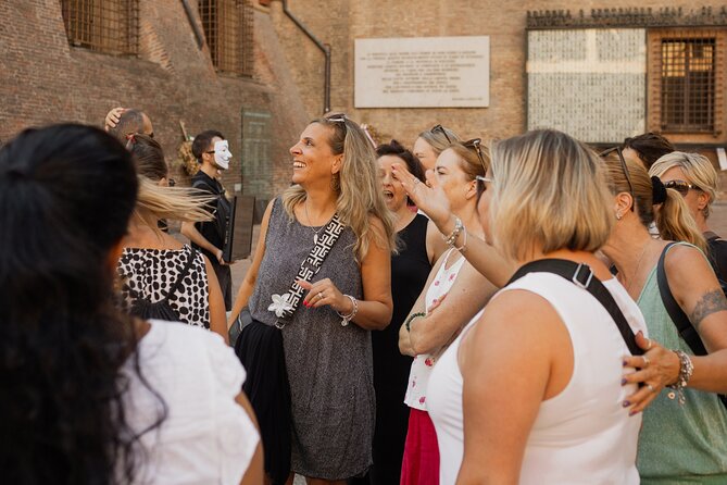 Bologna: Dinner, Wine & Tastings Walking Tour - The Two Towers and Bologna’s medieval profile