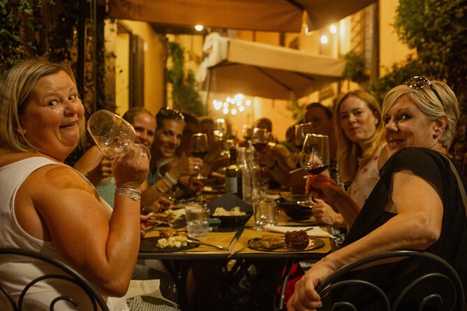 Bologna: Dinner, Wine & Tastings Walking Tour - Santo Stefano and the quieter close