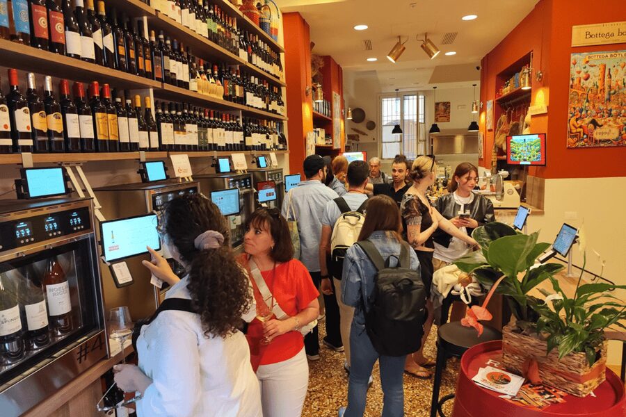 Bologna: Food and Wine Tasting with Interactive Game - Three wines, three different lessons