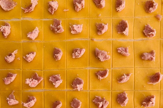 Bologna Food Tour and Enogastronomia Experience with Local Chef - Tasting Through The Quadrilatero Market