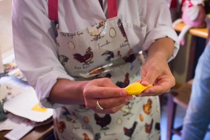 Bologna Food Tour by Taste Bologna: Intimate Group (Max 10) - Mercato delle Erbe and the pasta makers