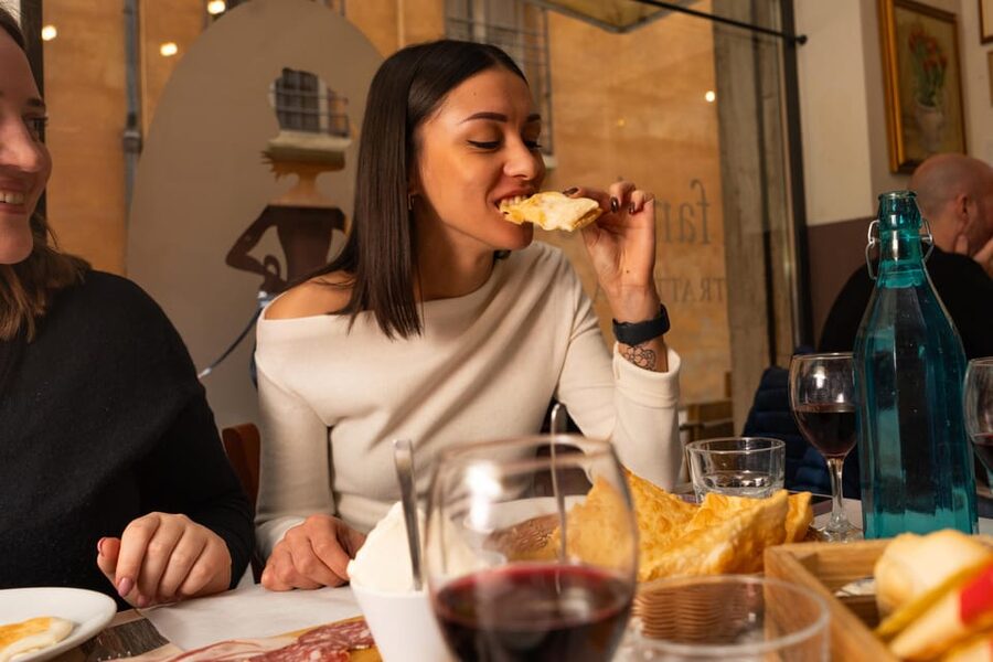 Bologna: Food Tour with Pasta Tasting & Local Specialties - Coffee and the Italian end to a meal