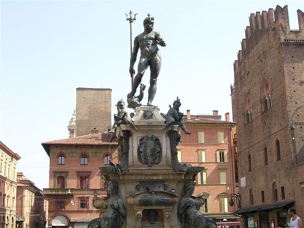 Bologna: Full meal Food Tour with Local Delights by Do Eat Better - Key points to know before booking