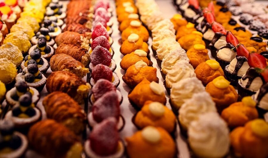 Bologna: Local Food Tour with Authentic Tastings and Wine - Mortadella, tigella, and the first savory stops