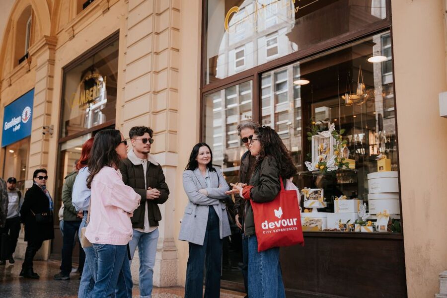 Bologna: Tastes and Traditions Food Tour with Market Visit - Two glasses of wine at Osteria del Sole
