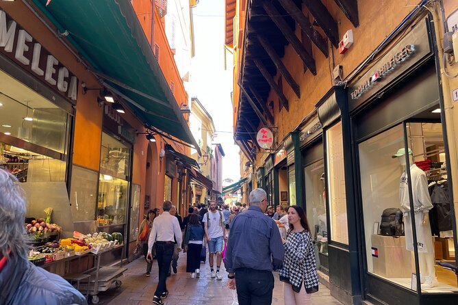 Bologna: Walking Food Tour and Highlights with a Local Guide - Starting at Piazza Galvani