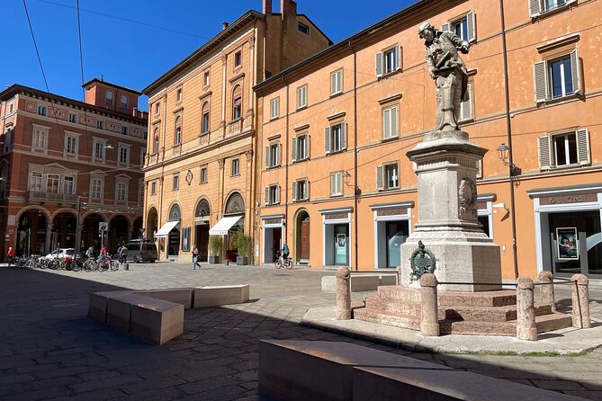 Bologna: Walking Food Tour and Highlights with a Local Guide - Tagliatelle al ragù at a local restaurant