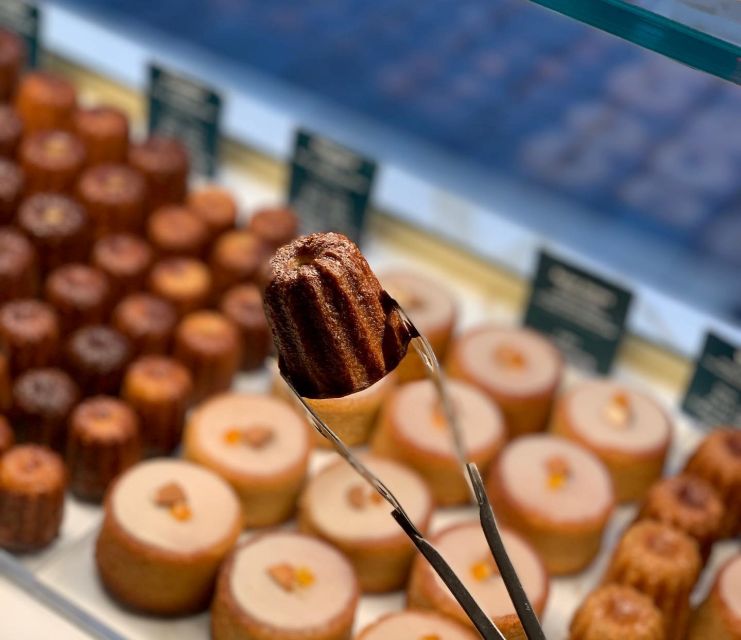 Bordeaux food tour: sweet specialities & highlights - Saint André Cathedral and the longer history stop
