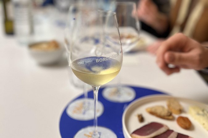 Bordeaux wines tasting workshop including Food & Wine pairings - Dried duck magret and the red wine