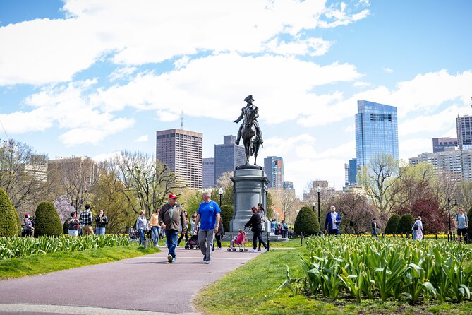 Boston Food & History: Pizza, North End & Freedom Trail - Old City Hall, King’s Chapel, and Granary Burying Ground