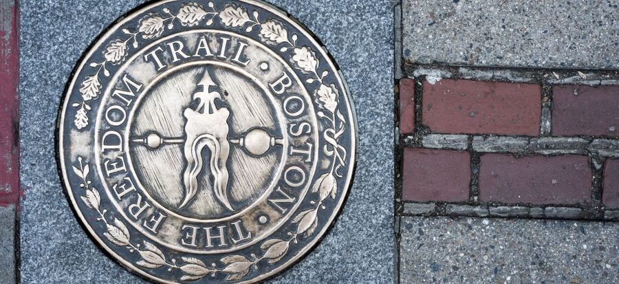 Boston: Historic Pubs Walking & Ferry, Food & Drink Tour - Why this tour works for history and pub fans