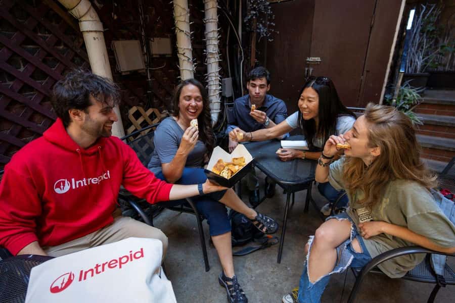 Boston: North End Food Experience with Pizza, Meats & Cheese - Why this North End food walk works