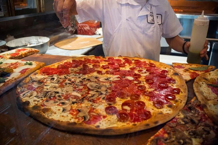 Brooklyn Food Tour of Mom-and-Pop Culinary Gems - Why this Brooklyn food walk feels different