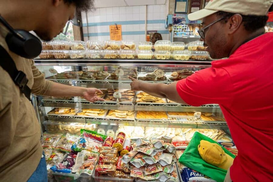 Brooklyn Food Tour of Mom-and-Pop Culinary Gems - The guides make or break a food tour
