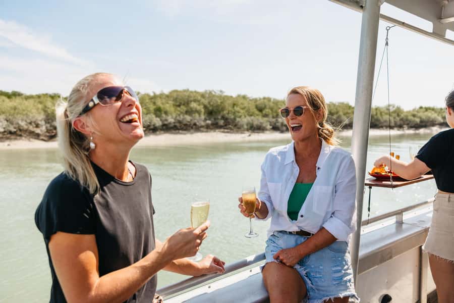 BROOME: SCENIC & PREHISTORIC CRUISE- Wine & Gourmet Platters - The return through Roebuck Bay