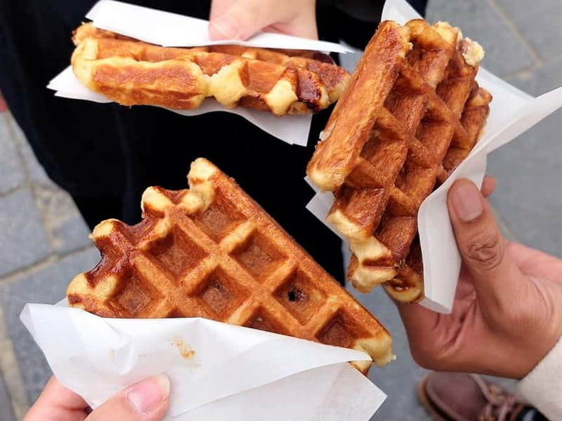 Brussels: City Center Guided Food Tour with Tastings - Why the small group matters