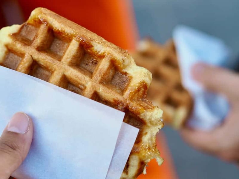 Brussels: City Center Guided Food Tour with Tastings - Six stops, with salty food first