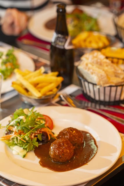 Brussels Food Tour: Main Dish, Beer, Waffle & Chocolate - Key points at a glance