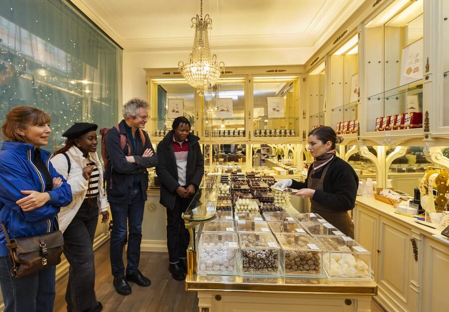 Brussels Food Tour: Main Dish, Beer, Waffle & Chocolate - Starting at Place Poelaert and walking into Brussels