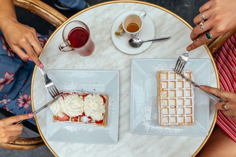 Brussels: Private Food Tour – 10 Tastings with Locals - Seafood, soup, and the savory side of Brussels