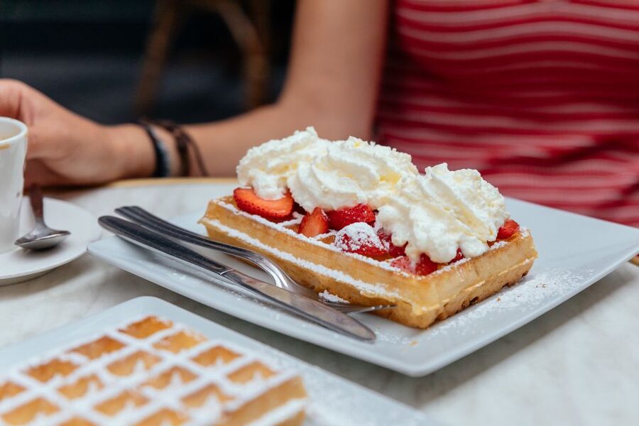 Brussels: Private Food Tour – 10 Tastings with Locals - Chocolate and waffles, with a portion warning
