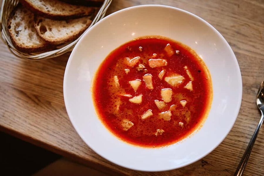 Budapest Guided Food Walking Tour with Drinks Included - District 7 from street food to dinner plates