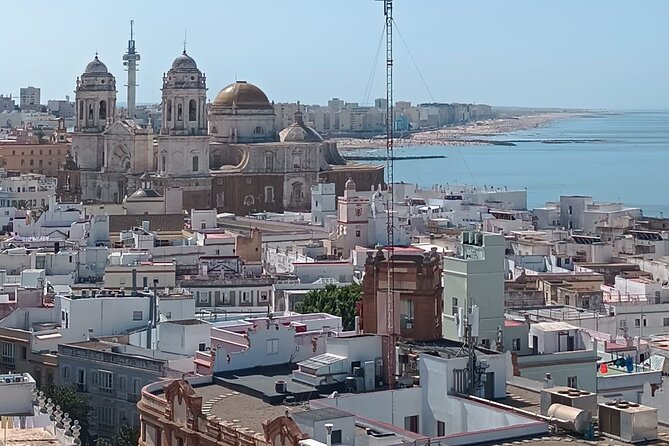 Cadiz Food Tour: Tapas, Drinks and Delights with a Local - Plaza de Mina and a broader tapas meal