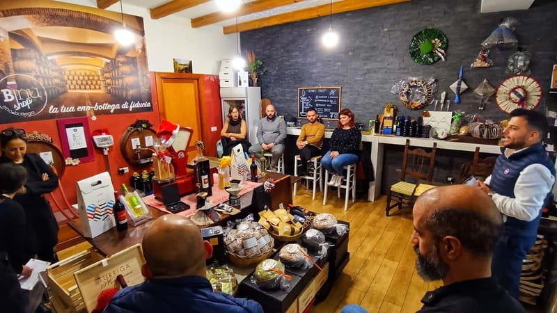 Cagliari: Food and Wine Tasting Experience - Who should book this experience?