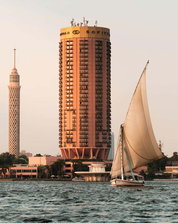Cairo: Sunset Felucca Ride and Food Tour With Private Guide - The Felucca Ride: Cairo Seen From the Nile