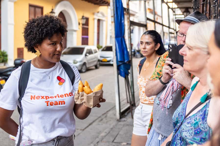 Cartagena: Guided Street Food Tour with Tastings - Why food is a smart way to meet Cartagena