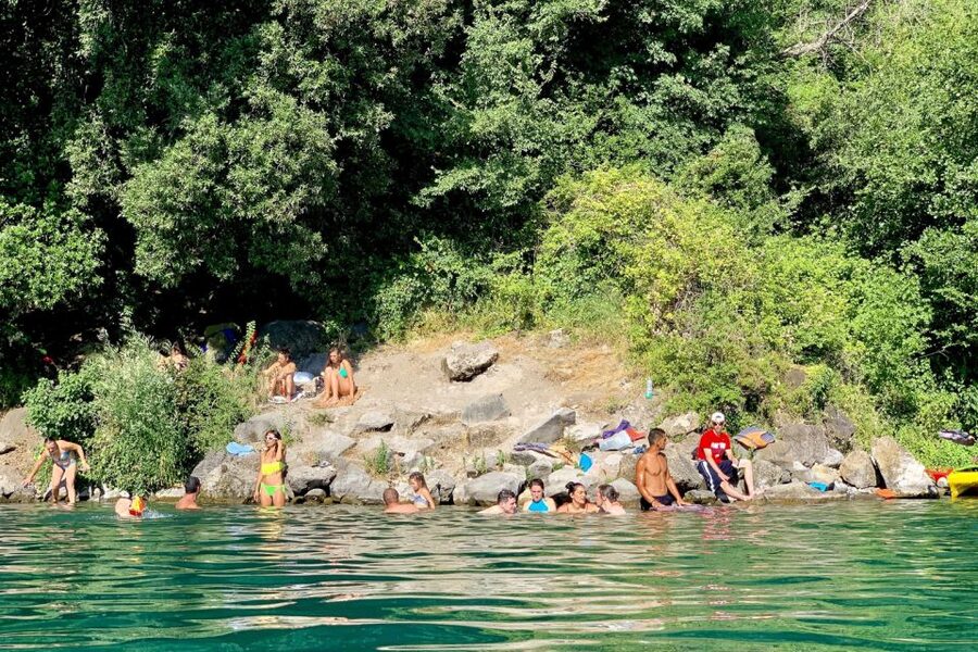 Castel Gandolfo: Kayak Food and Wine Tour - A beach reachable only by kayak