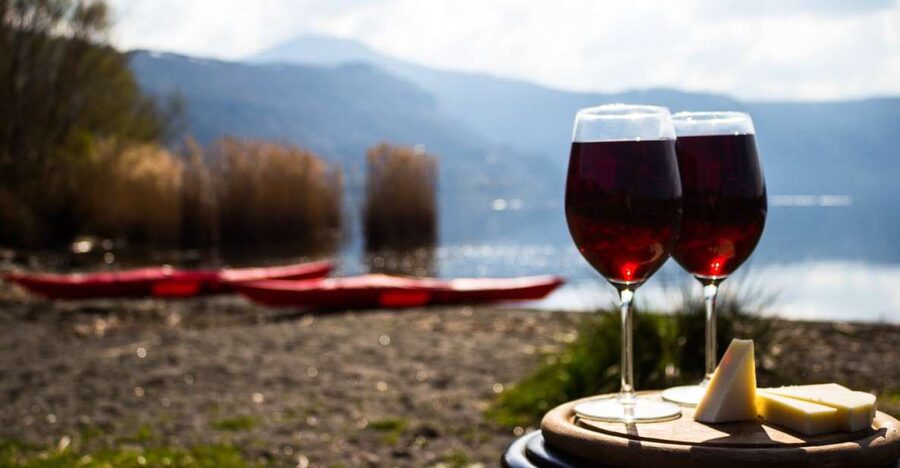 Castel Gandolfo: Kayak Food and Wine Tour - Pickup from Anagnina and the ride to the lake