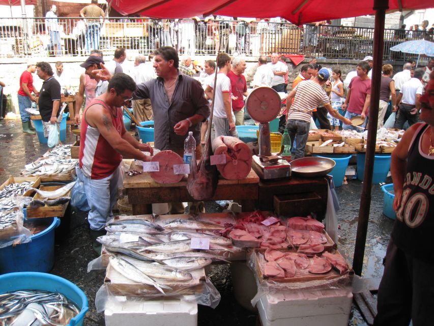 Catania: Street Food Walking Tour - Entering the Catania fish market