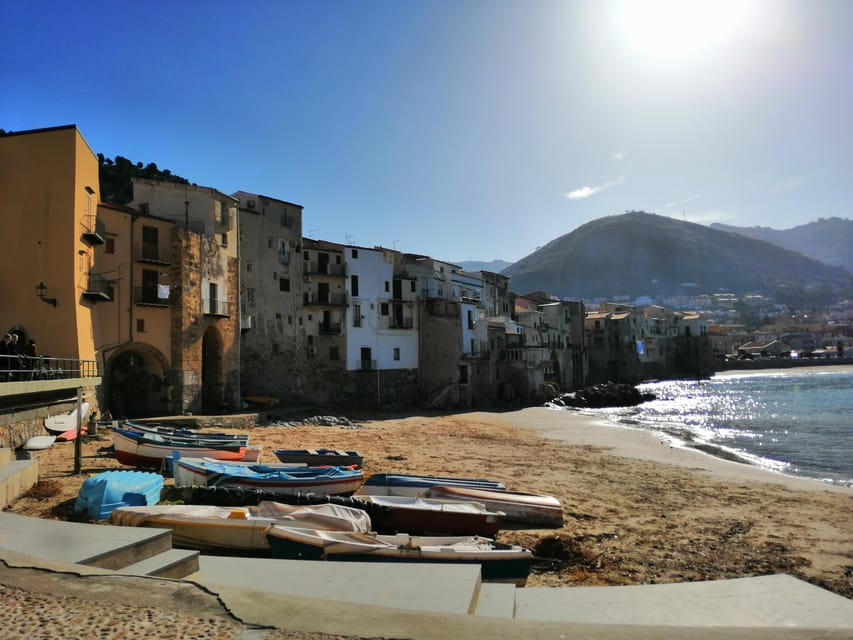 Cefalù: Street Food Tour with Tastings - Thirty minutes through Cefalù