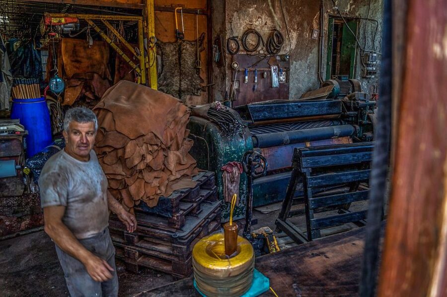 Chania: Sightseeing & Tastings Tour - Wine, raki, and the final meze table