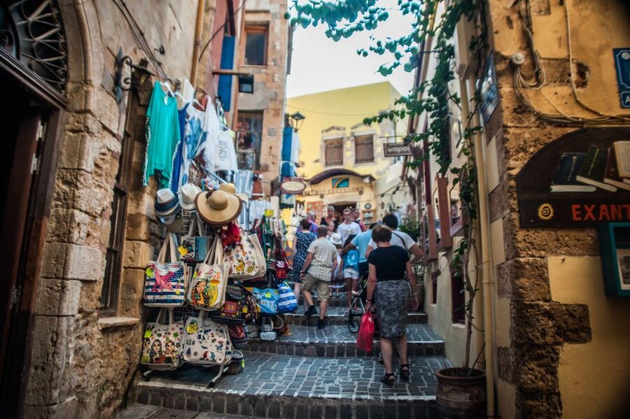 Chania: Sightseeing & Tastings Tour - Meeting the guide at Kydon Hotel