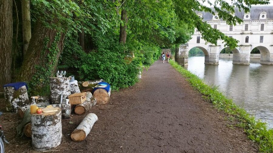 Chenonceau: E-Bike Guided Tour & Gourmet Picnic Lunch - What Clément adds to the experience