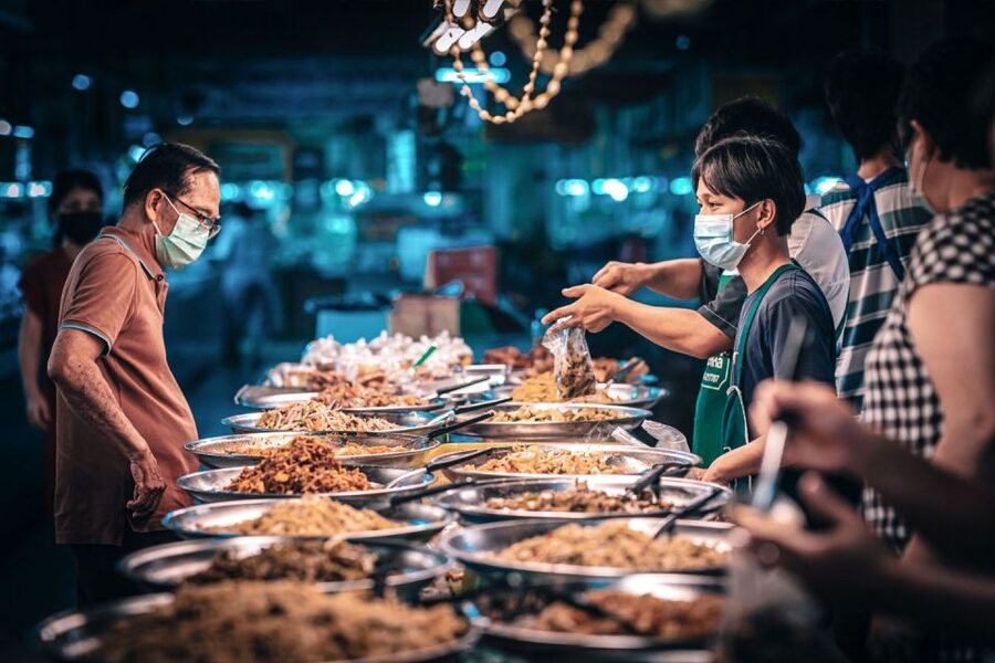Chiang Mai: Food Tour by Songtheaw Truck with 15+ Tastings - The market finale and a second wave of eating