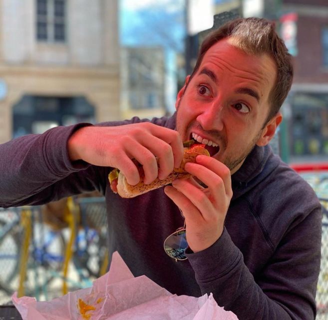 Chicago: Classic Food Walking Tour with Bike or Kayak Rental - Who will enjoy this tour most
