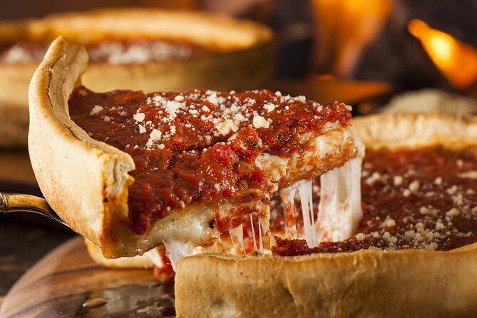 Chicago Loop District Food Tour with Deep Dish & Beef Sandwich - Why the Loop is a good setting for a food tour